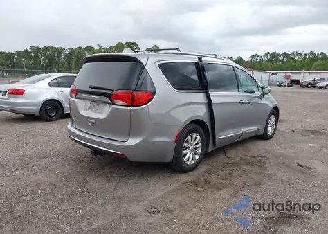 2018 Chrysler Pacifica Touring L from USA, damaged, VIN 2C4RC1BG0JR142225